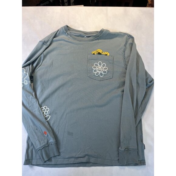 Converse men’s Long sleeve crewneck light blue flower pocket graphic extra small - Picture 4 of 8